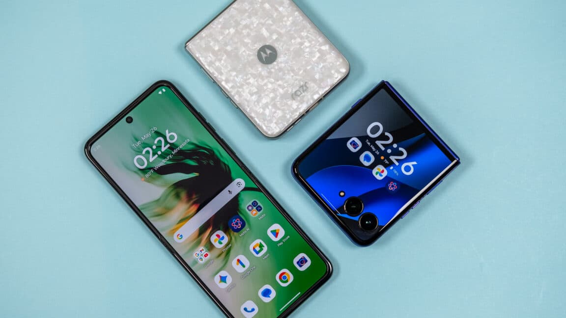 Motorola Razr 2026: Style Over Substance in the Foldable Phone Market