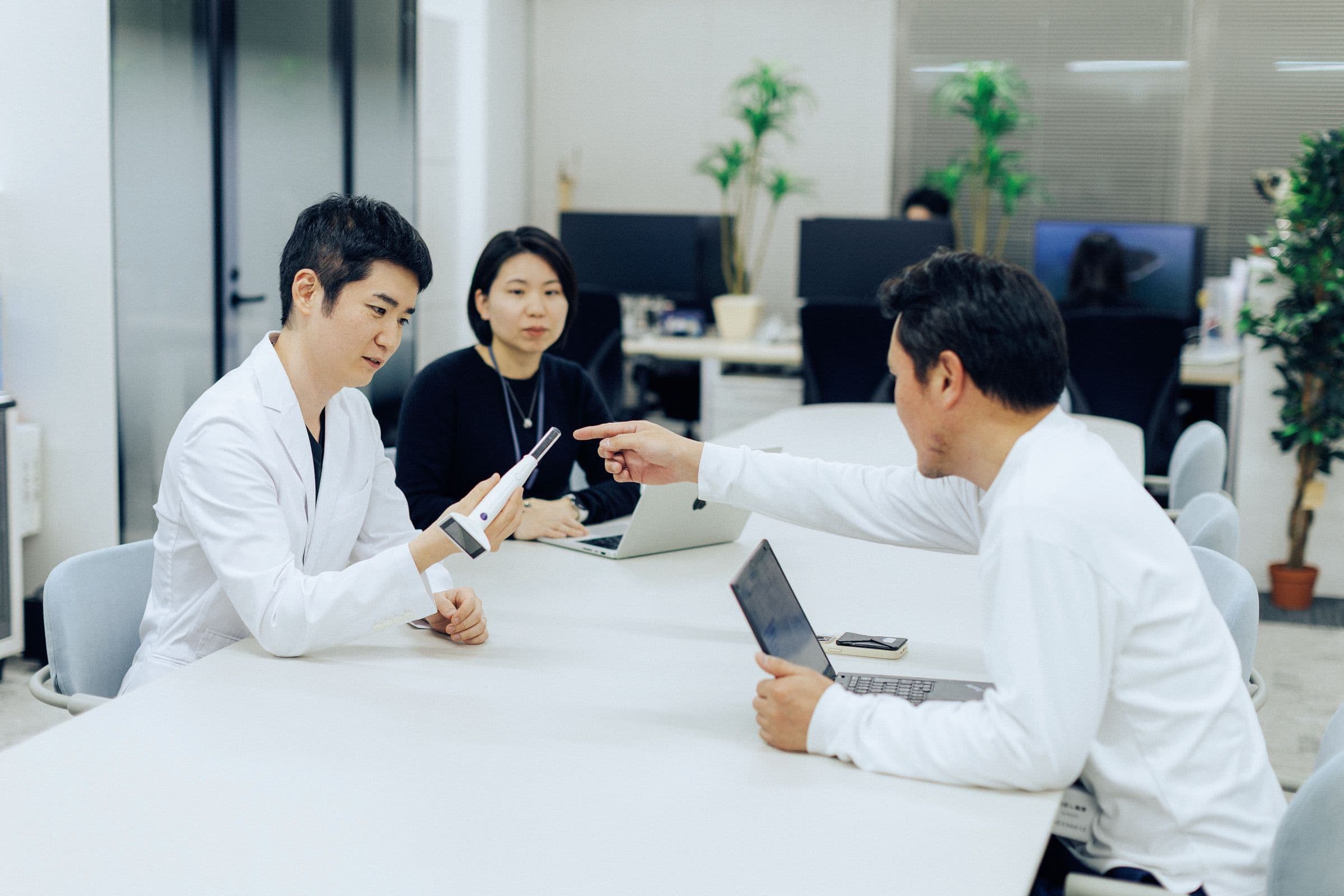Japanese Startup Creates Device to Replace Nasal Swabs in Physicals