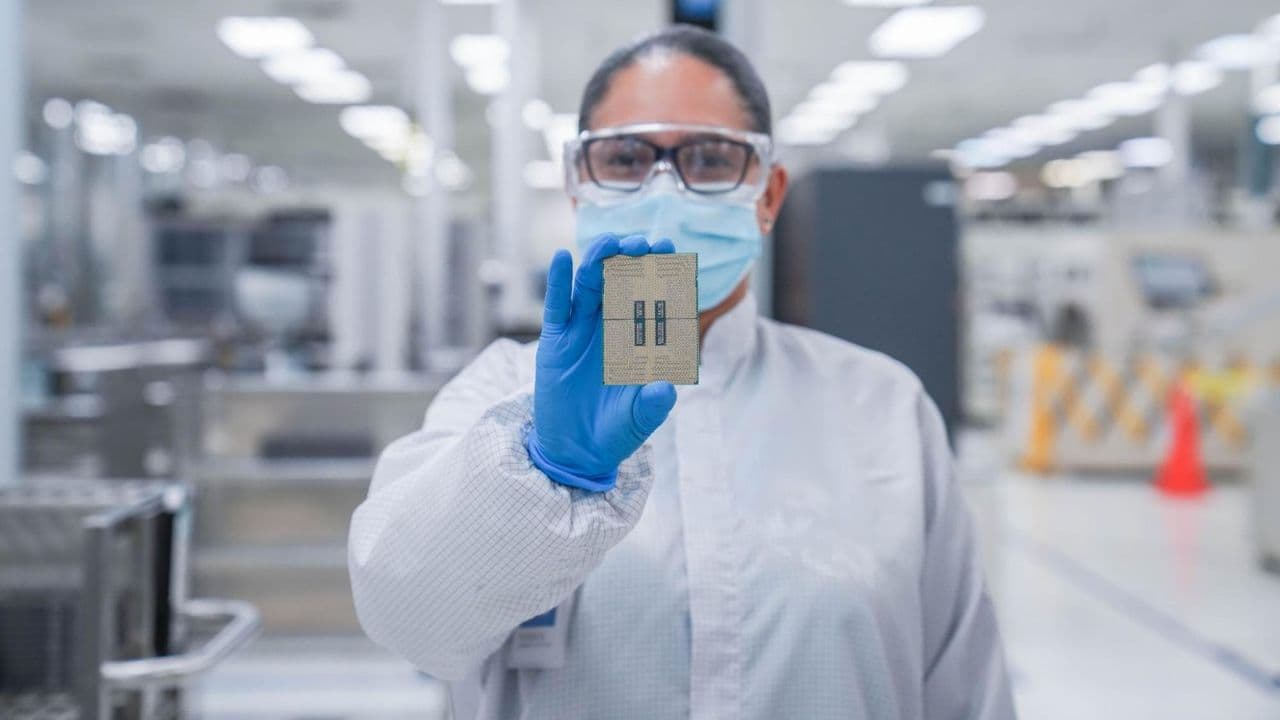Intel Confirms Next-Gen Xeon Server Chips for 2027 With Major Performance Gains