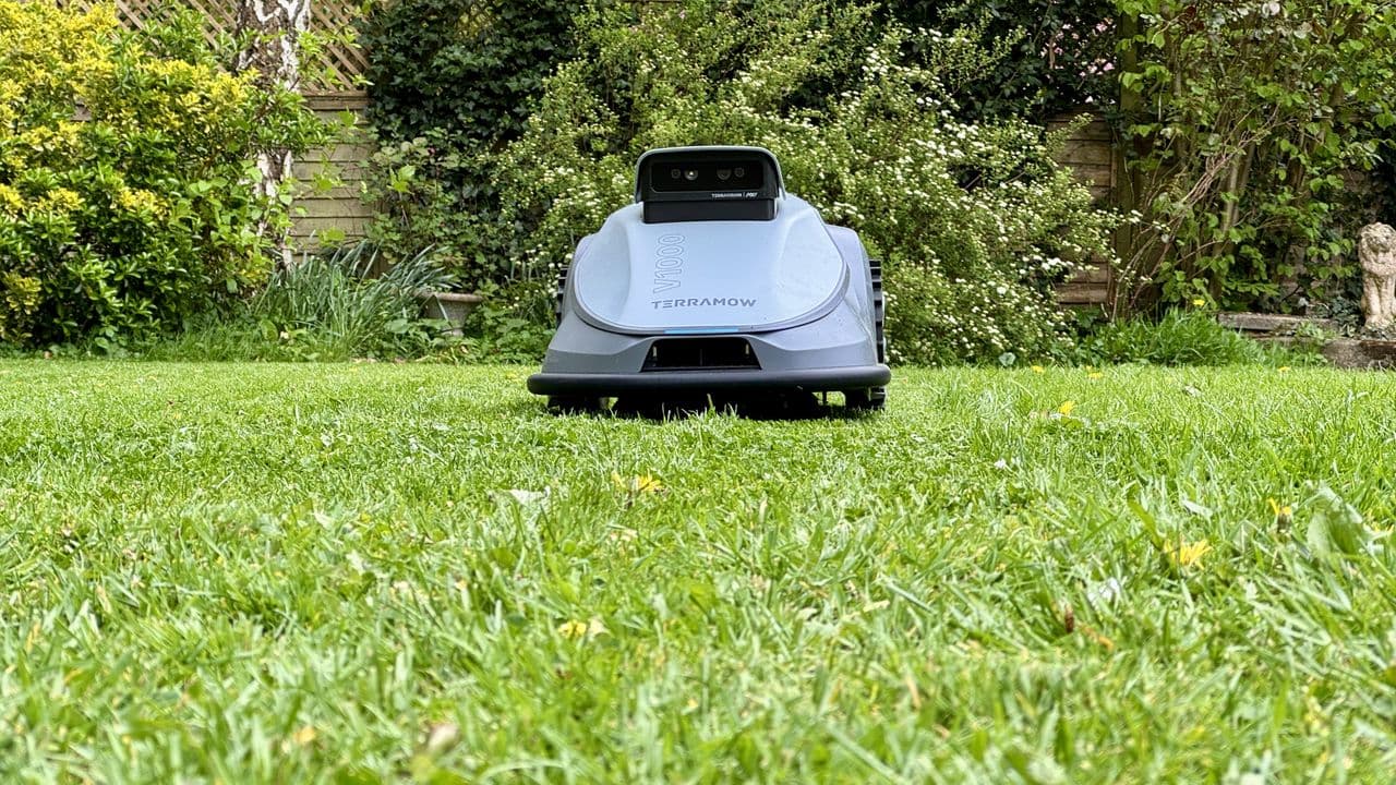 TerraMow V1000 Targets Beginners With Wire-Free Robot Mower