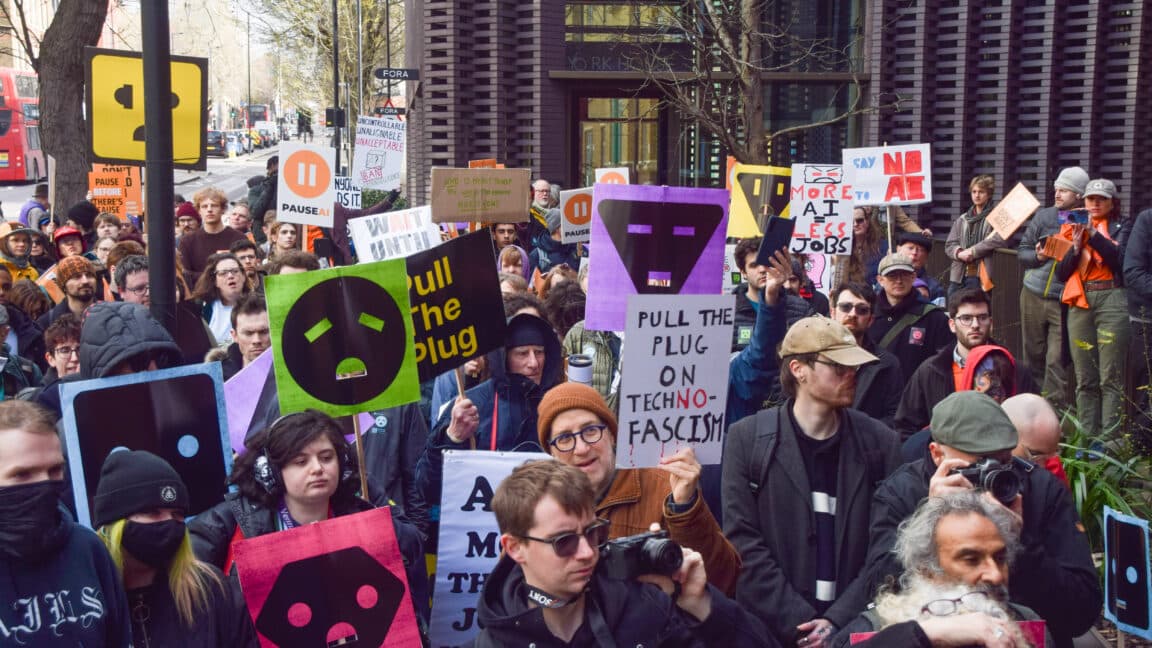 US Law Enforcement Targets 'Anti-Tech Extremism' as AI Backlash Intensifies