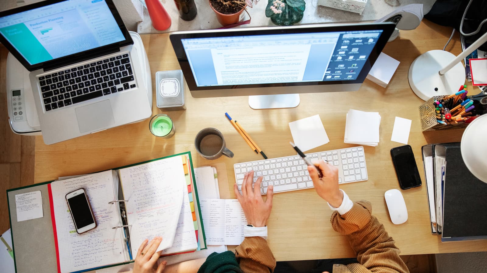 Remote Work's Hidden Pitfalls: Solving Home Office Efficiency and Health Challenges