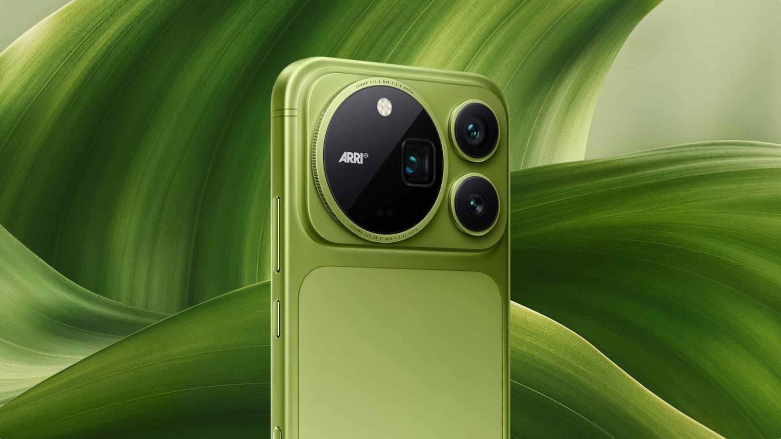 Honor Magic9 Pro Max Debuts With New Camera Technology and Android 17 but US Users Miss Out