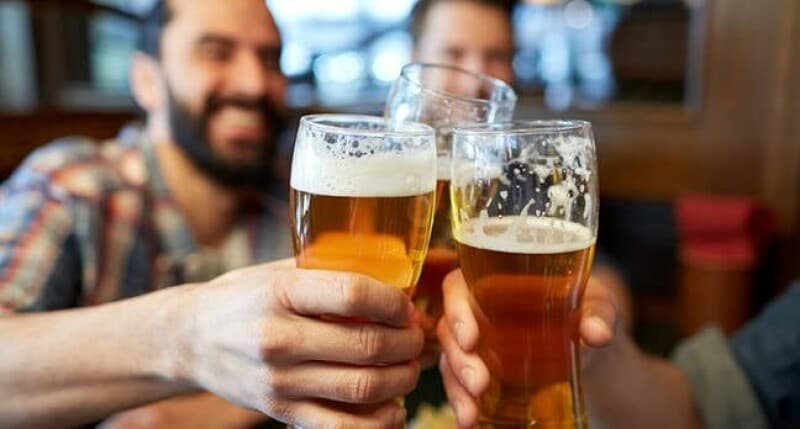 Wetherspoons Asks Pub Customers to Turn Off Smart Glasses Cameras