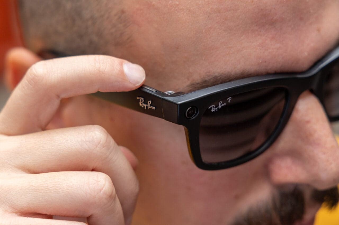 Meta Faces Privacy Backlash After Removing Facial Recognition From Smart Glasses