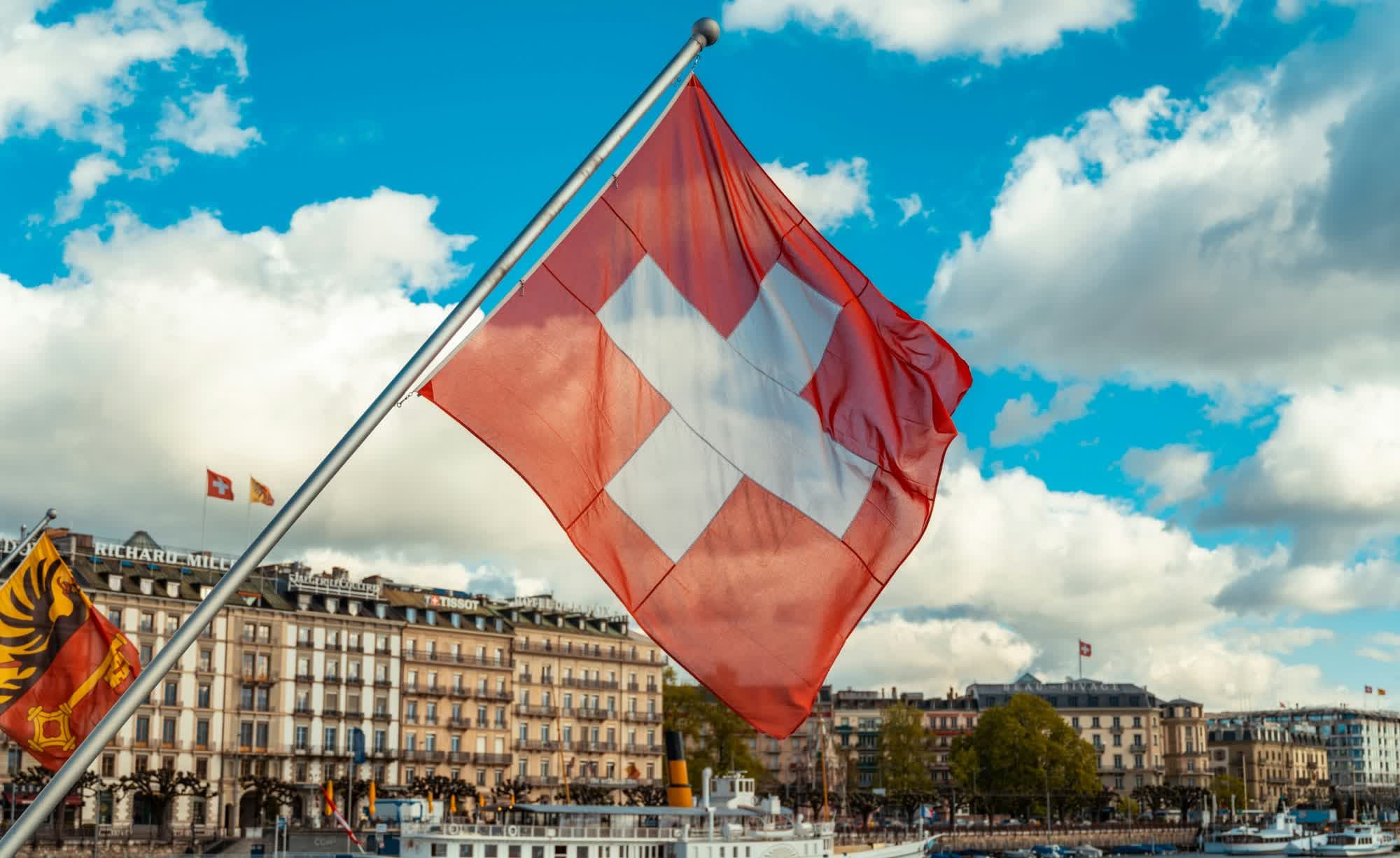 Switzerland Ditches Outlook and Teams in $11M Open-Source Pivot