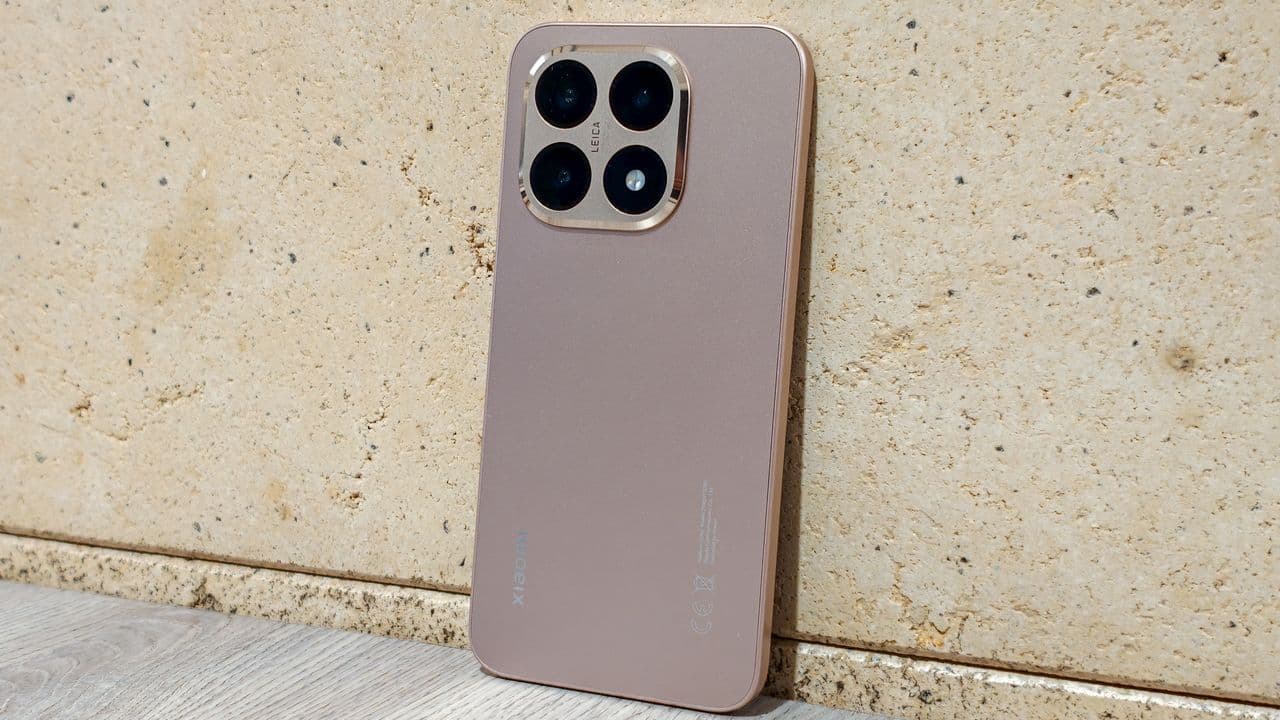 Xiaomi 15T Challenges Google Pixel 10a With Premium Mid-Range Design