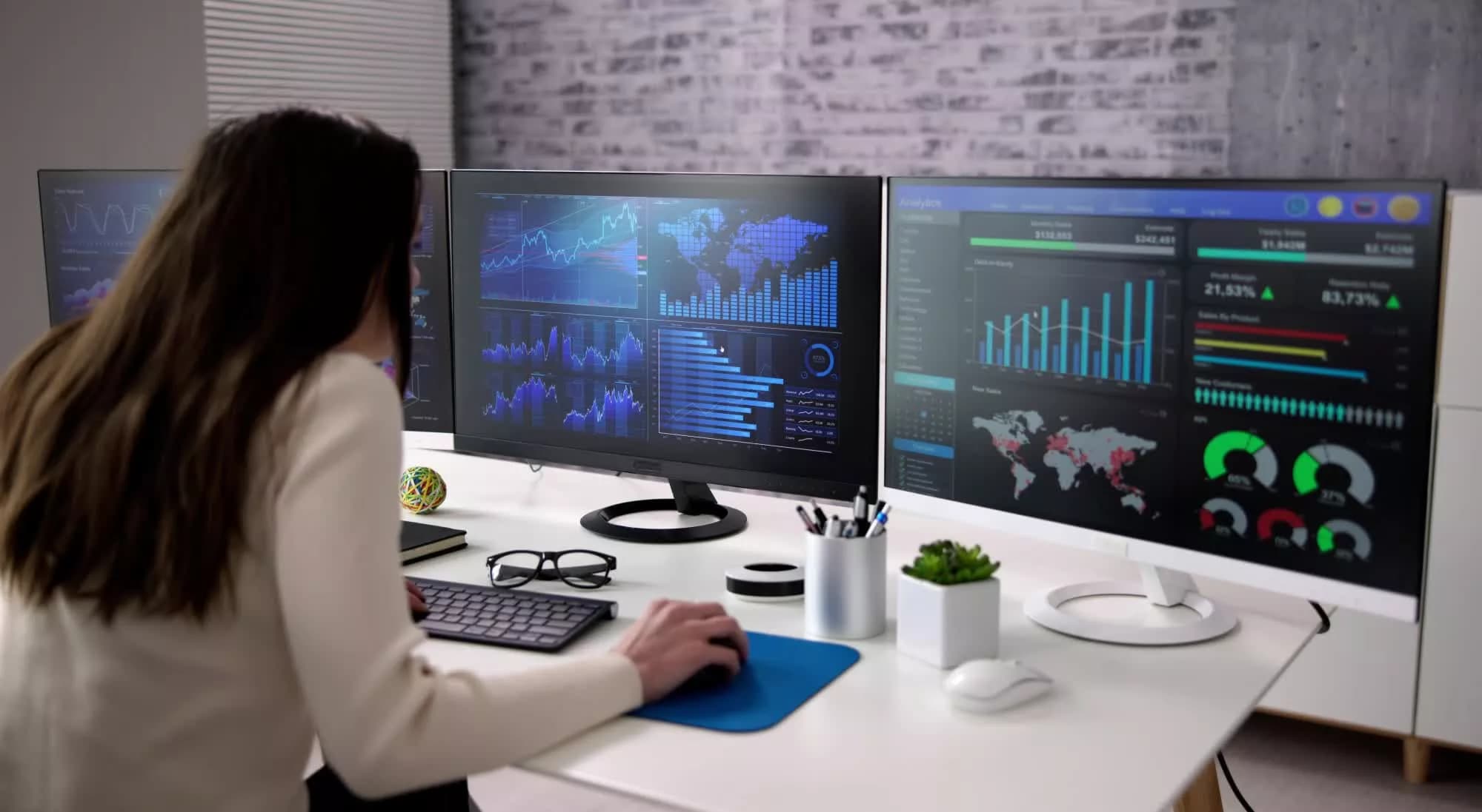 Asus Adds Voice Control and AI Agents to Monitor Management Software