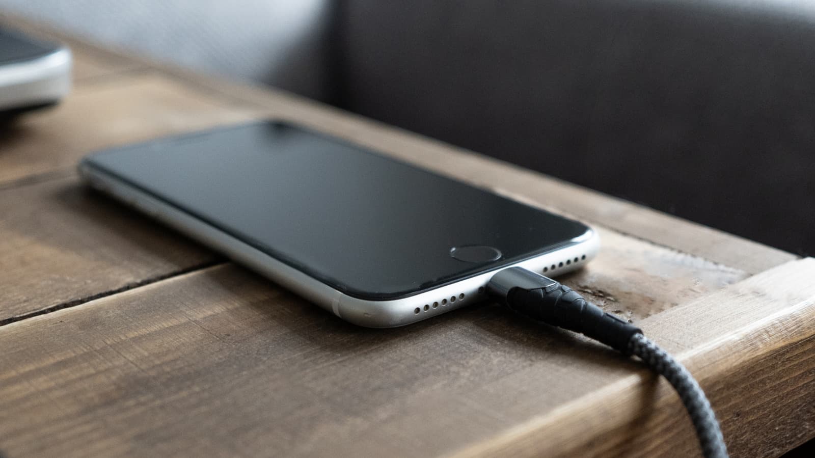 Longer Charging Cables: Myth vs. Science on Phone Charging Speed