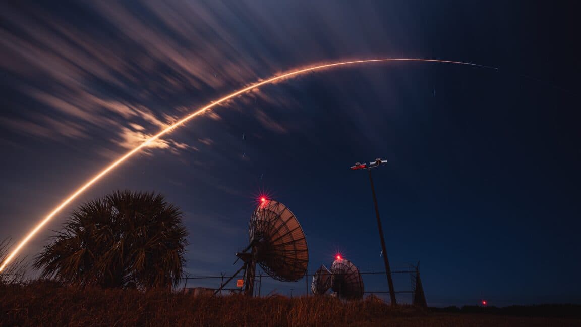 SpaceX Wins $2.29 Billion Military Network Contract for Space Targeting