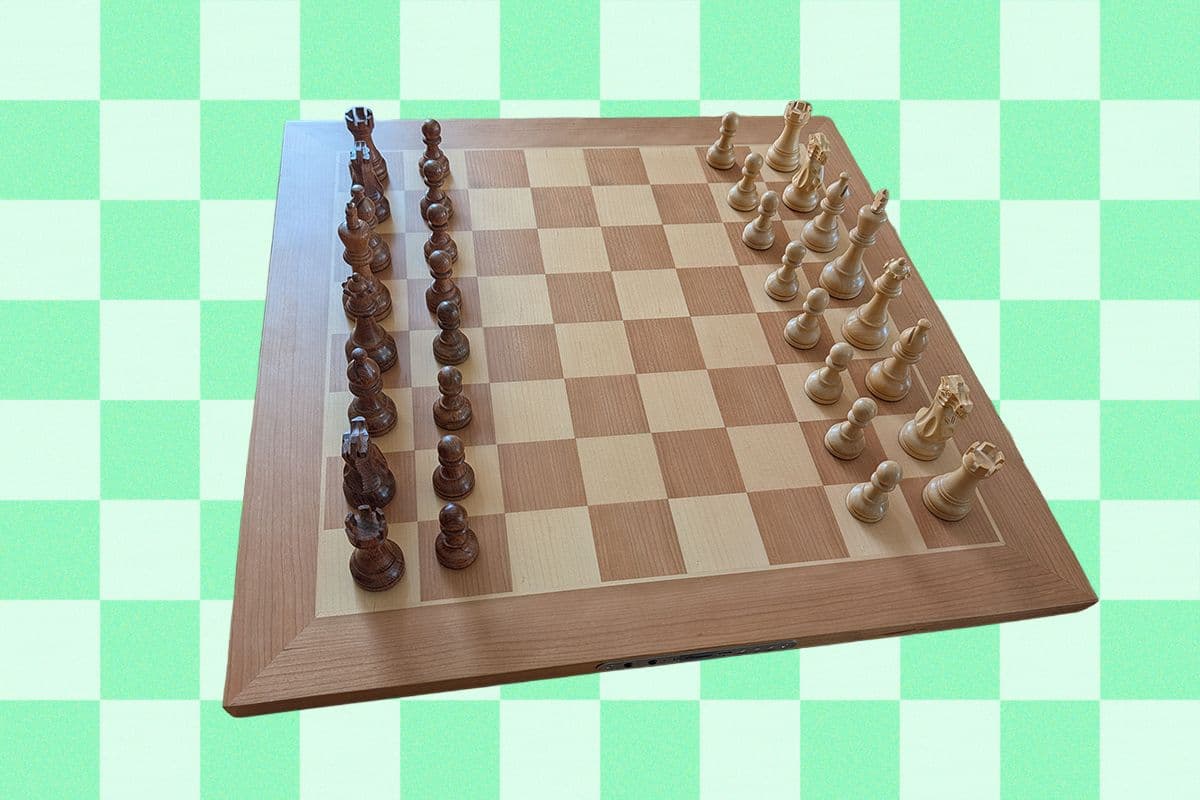 Smart Chess Boards Reshape Competitive Play as Two Brands Lead the Market
