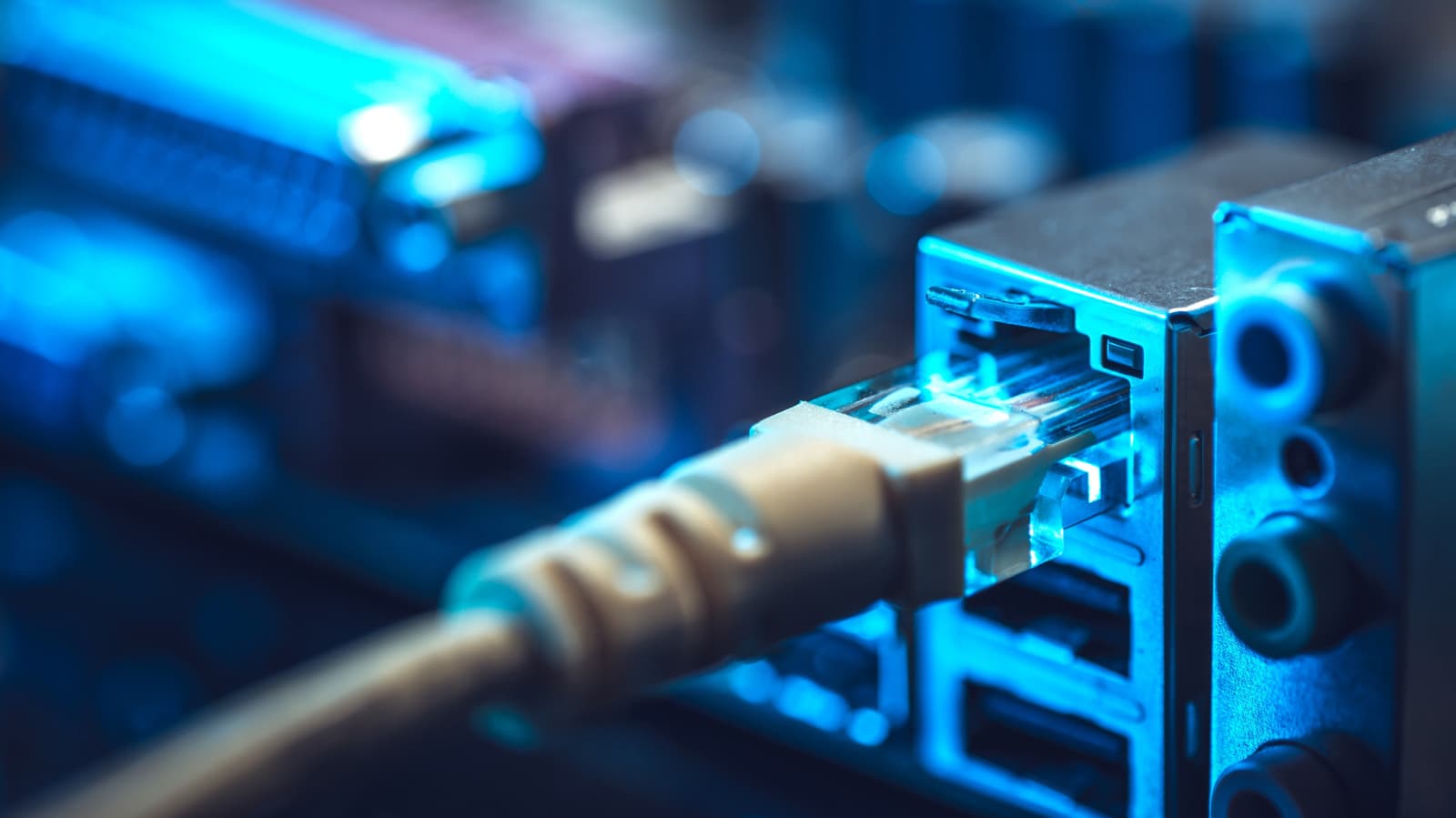 Wired Internet Without the Cables: The Rise of Powerline and MoCA Adapters