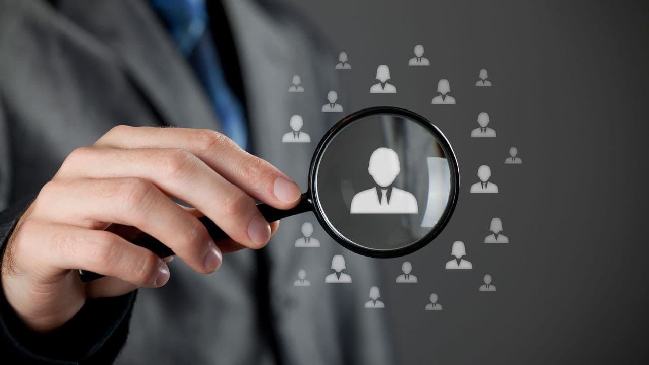 AI-Generated Fake Identities Bypass KYC Checks, Experts Warn