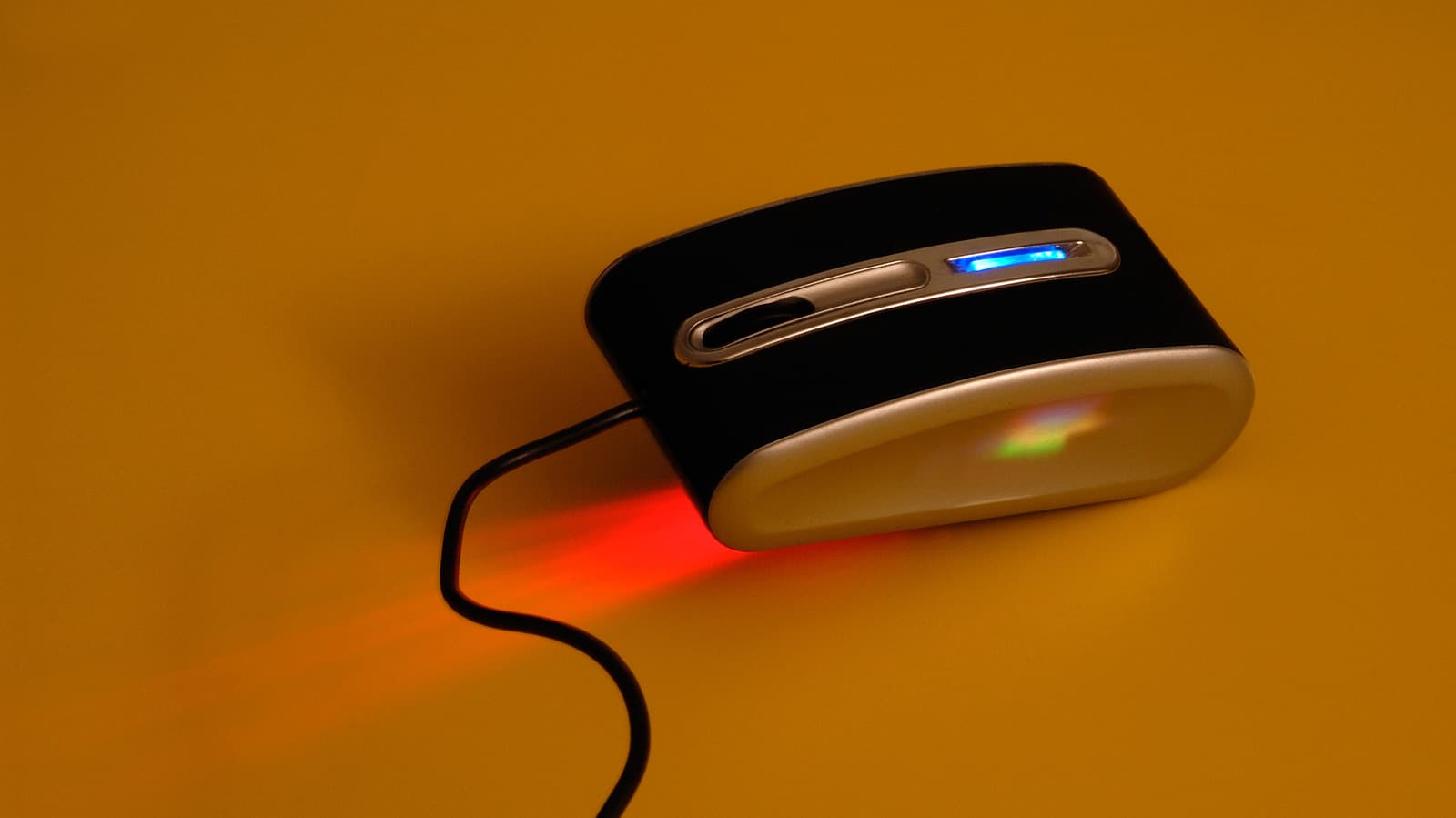 The Engineering Reason Behind Red Optical Mouse Lights