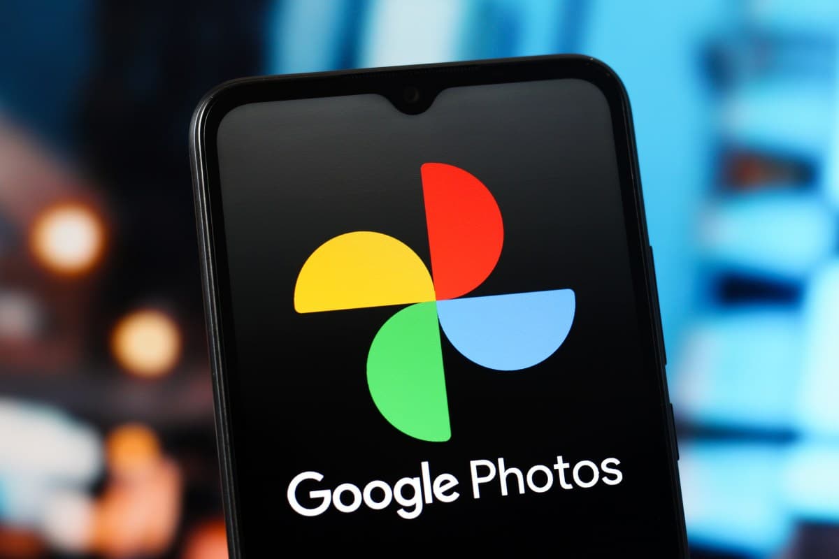Smartphone screen showing Google Photos app with Video Remix editing interface and video clip
