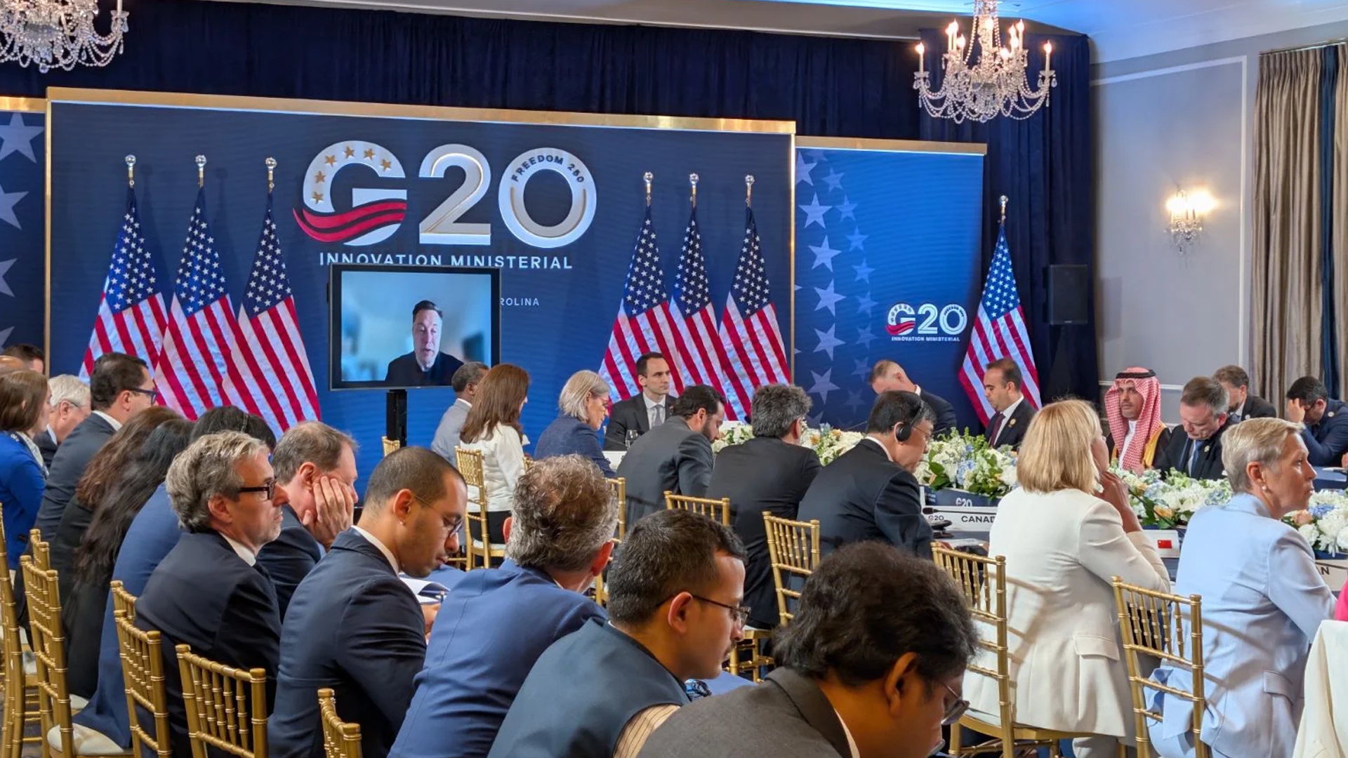 US Blocks Centralized AI Regulation at Global Forum