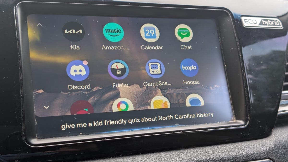 Carmakers Lose Ground as Drivers Choose Android Auto Over Built-In Systems