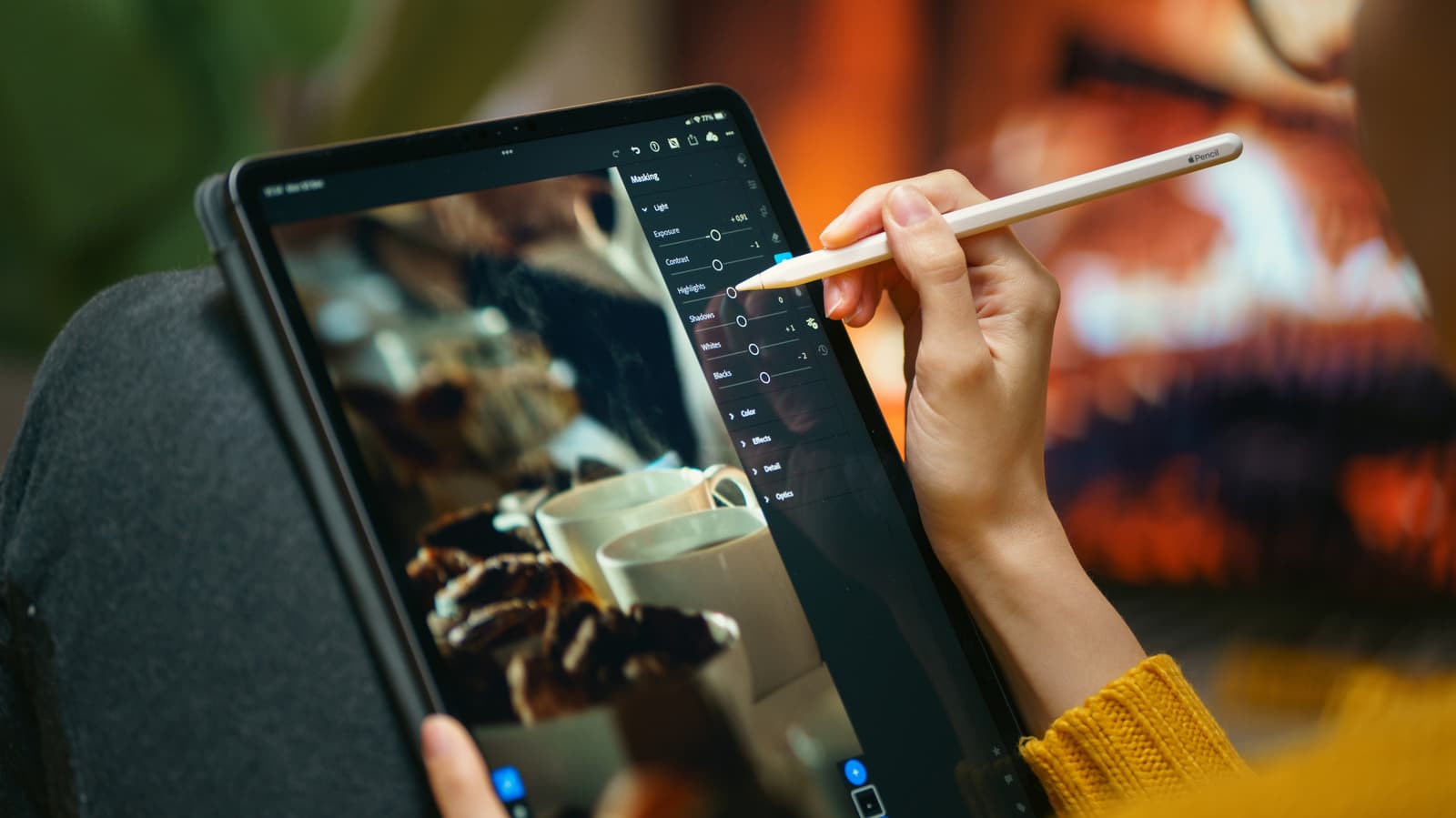 Photo Editors Ditch Monitors for Tablets as Display Tech Advances