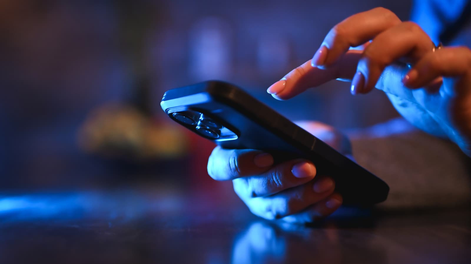 The Hidden Risks of Using a Phone Without Security Updates