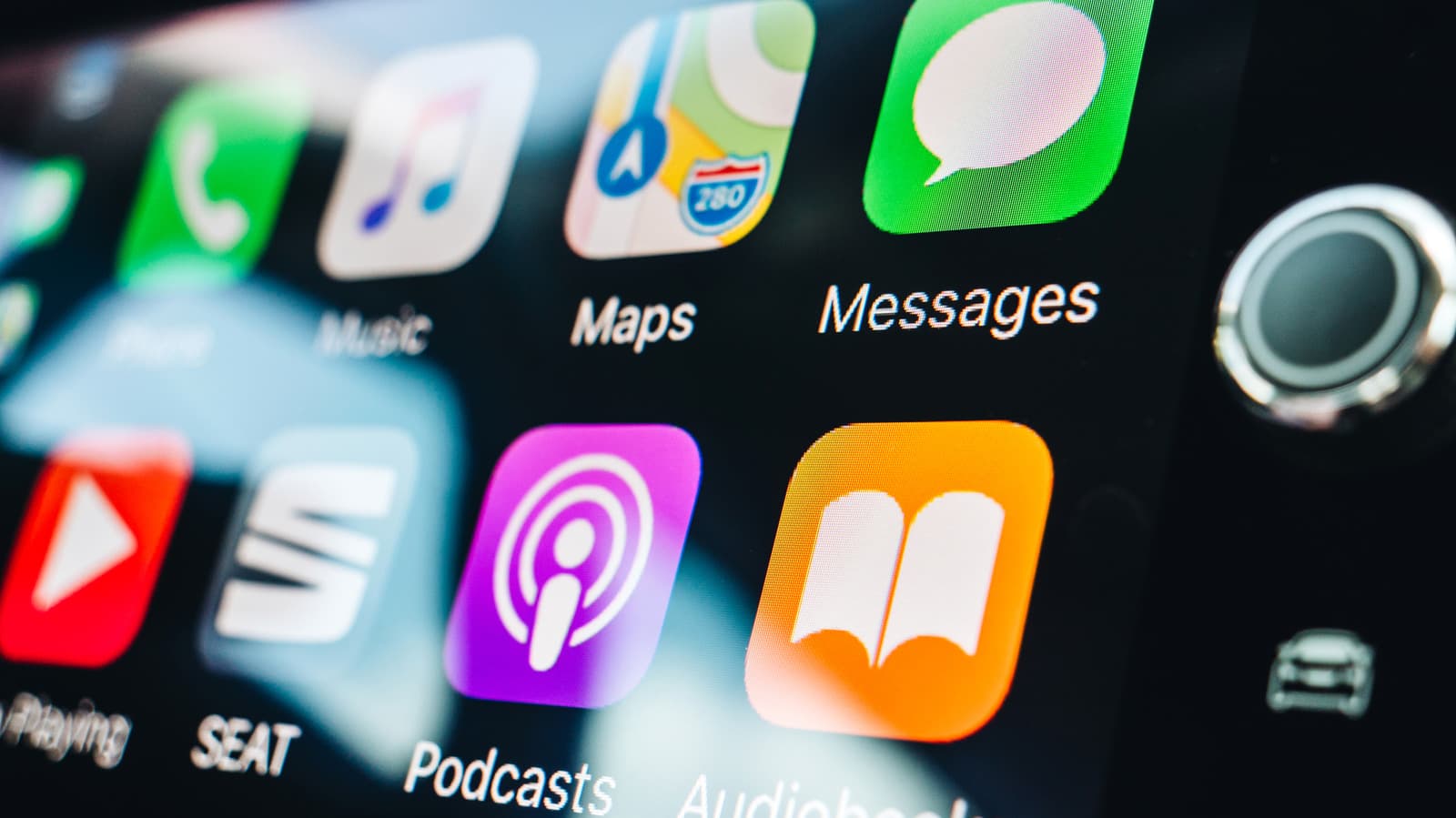 How Wireless CarPlay Uses Bluetooth and Wi-Fi to Stream Your iPhone