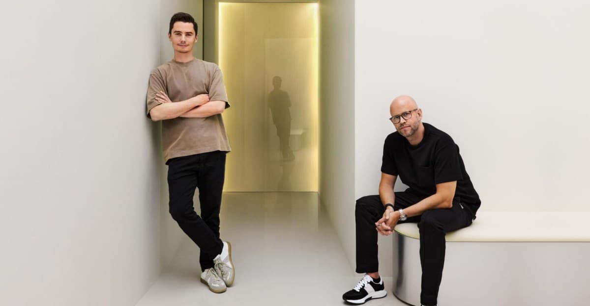 Co-founders Daniel Ek and Hjalmar Nilsonne of Neko Health standing in front of a medical scanning device