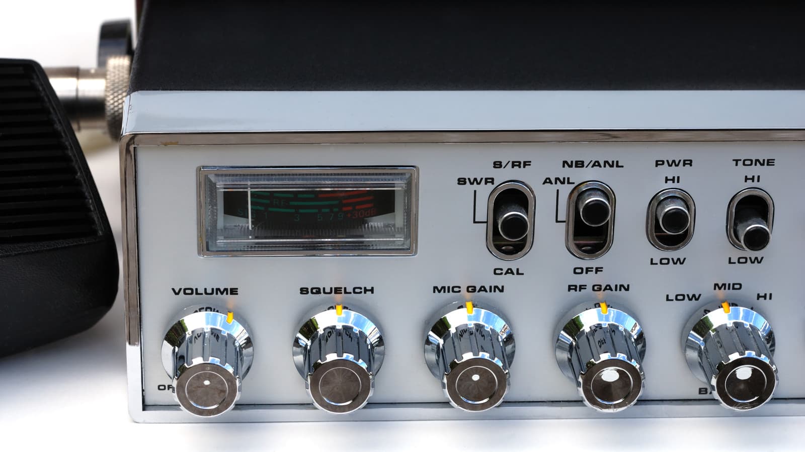 The Hidden Knob That Keeps Radio Communication Clear