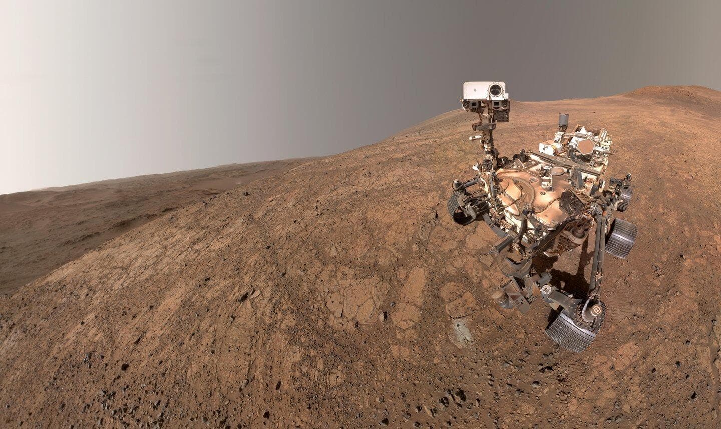 AI Fuels the Search for Life on Mars as Evidence Grows