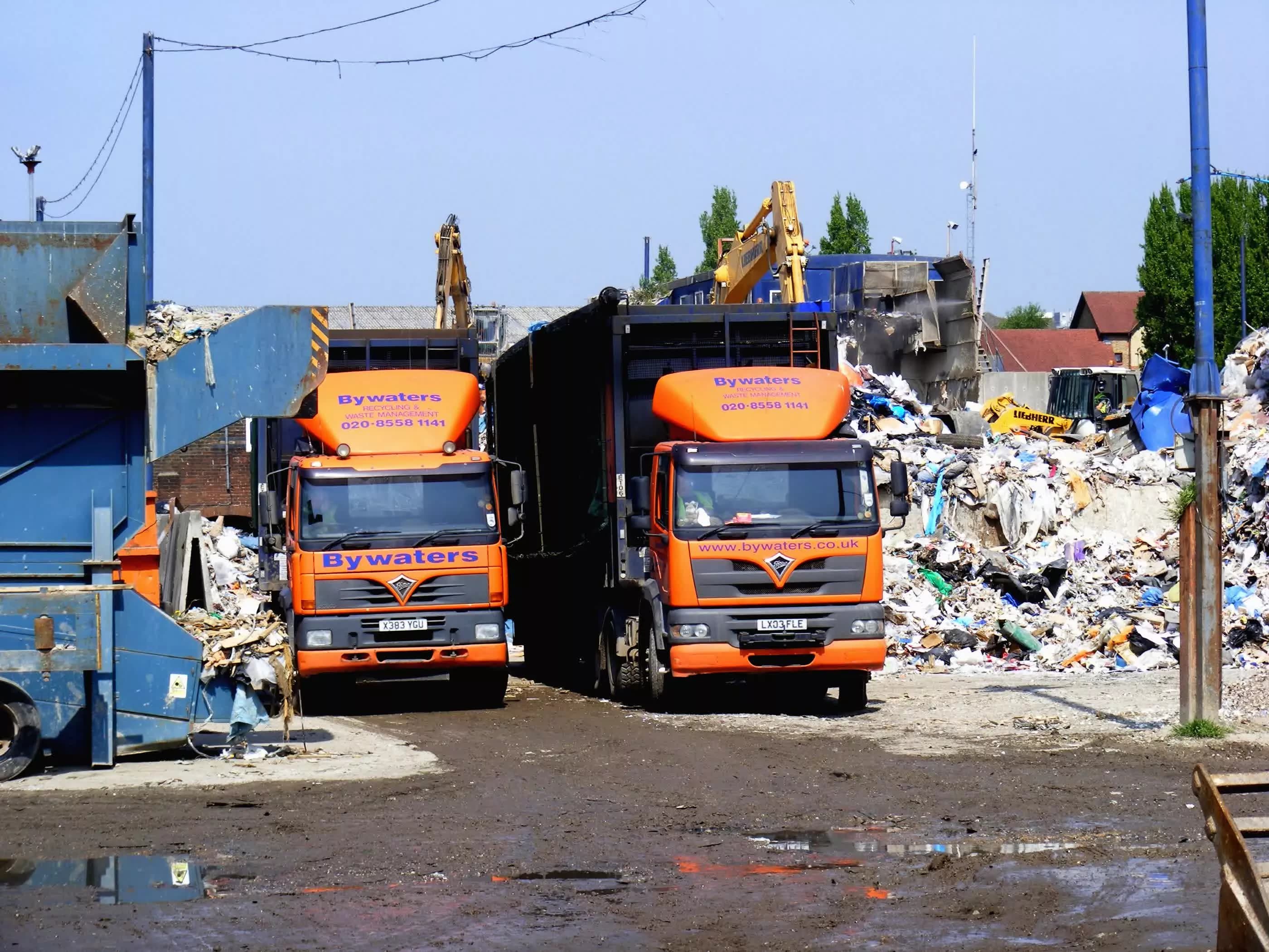 AI Cameras on Dallas Garbage Trucks Assign 'Blight Scores' to Homes