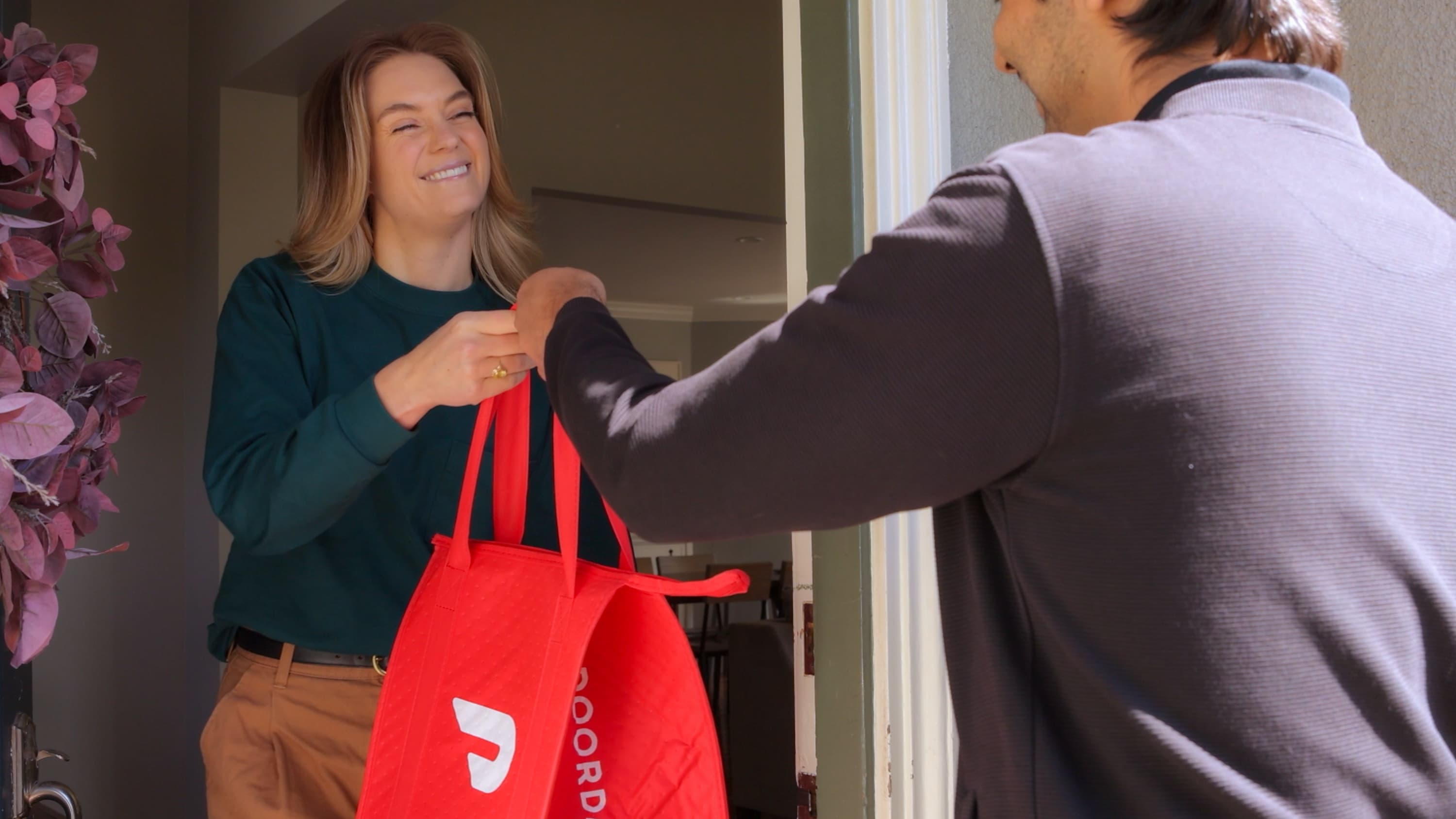 DoorDash Expands Costco Partnership With Same-Day Delivery Service