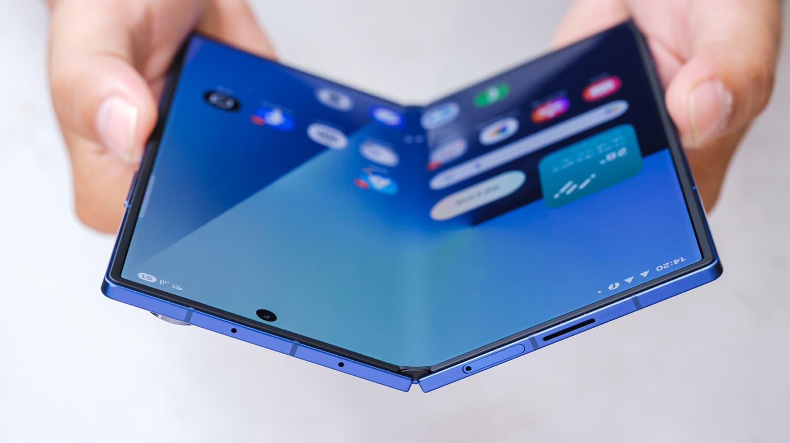 Why AMOLED Remains Absent From Large-Screen Televisions